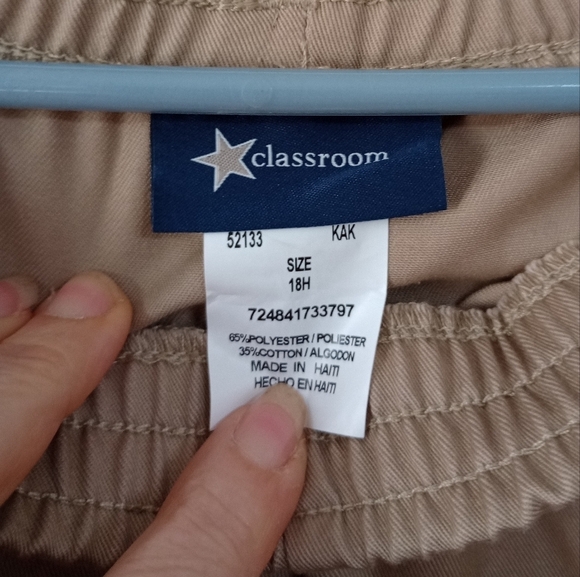 Classroom brand size 18 women's shorts NWOT (Can291) - Picture 2 of 2